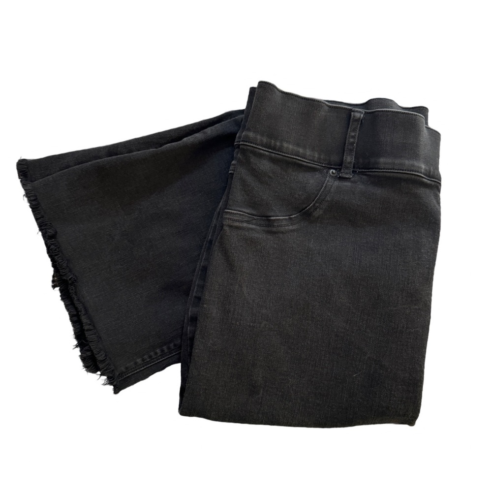 SPANX women’s XL Pull On Black Jeans Jeggings frayed hem has back pockets